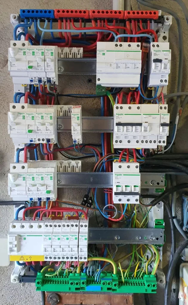 Faurelec Installation Alarme Maison Salon De Provence WhatsApp Image 2026 07 03 At 15.23.28 1